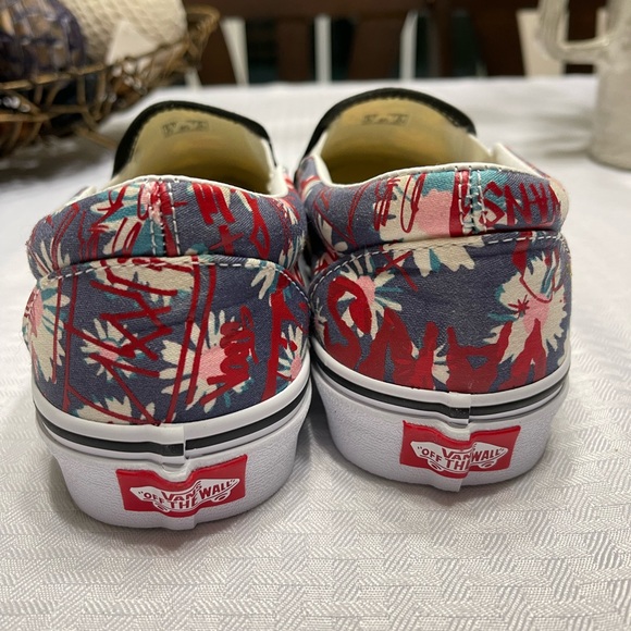 Limited edition Vans - slip ons - Picture 2 of 4